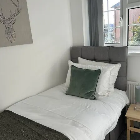 Charming Home, Walking Distance To Cardiff Bay And City Centre With Parking Exterior photo