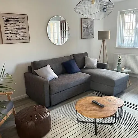 Charming Home, Walking Distance To Cardiff Bay And City Centre With Parking Exterior photo