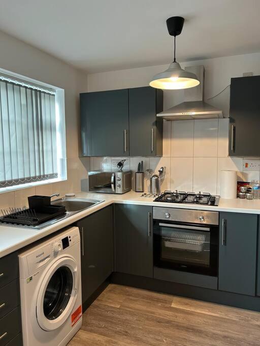 Appartement Charming Home, Walking Distance To Bay And Centre With Parking Cardiff