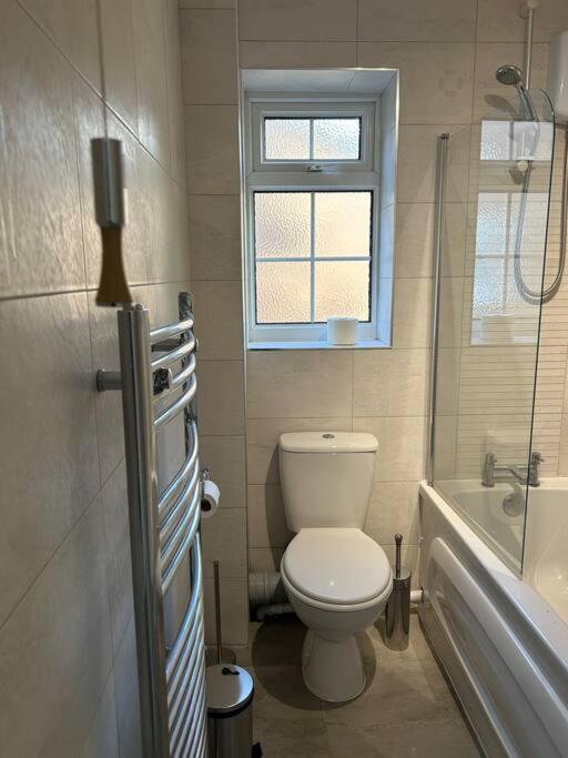 Appartement Charming Home, Walking Distance To Bay And Centre With Parking Cardiff